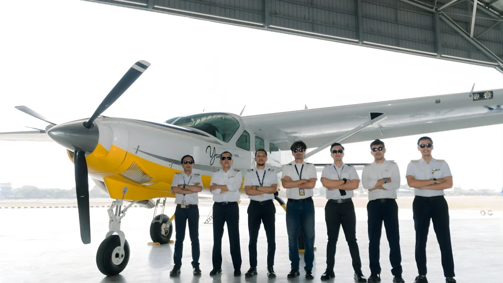 Peluncuran pesawat SAM Air PK-YNA di hangar utama Yasa Group